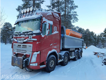 شاحنة قلاب 2018 Volvo FH540 8X4 Brøyterigget: صورة 1