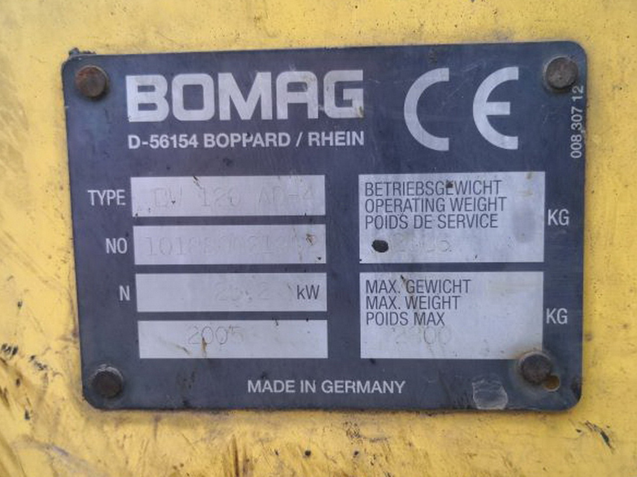 مدحلة BOMAG BW120-AD4: صورة 5