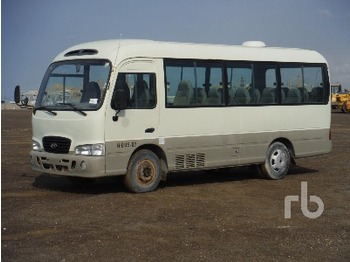 Hyundai 26 Passenger 4X2 - حافلة
