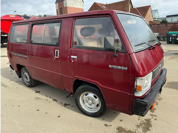 Mitsubishi L300 **ESSENCE-PETROL-EXPORT** - حافلة