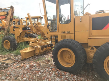 ممهدة CATERPILLAR 120K