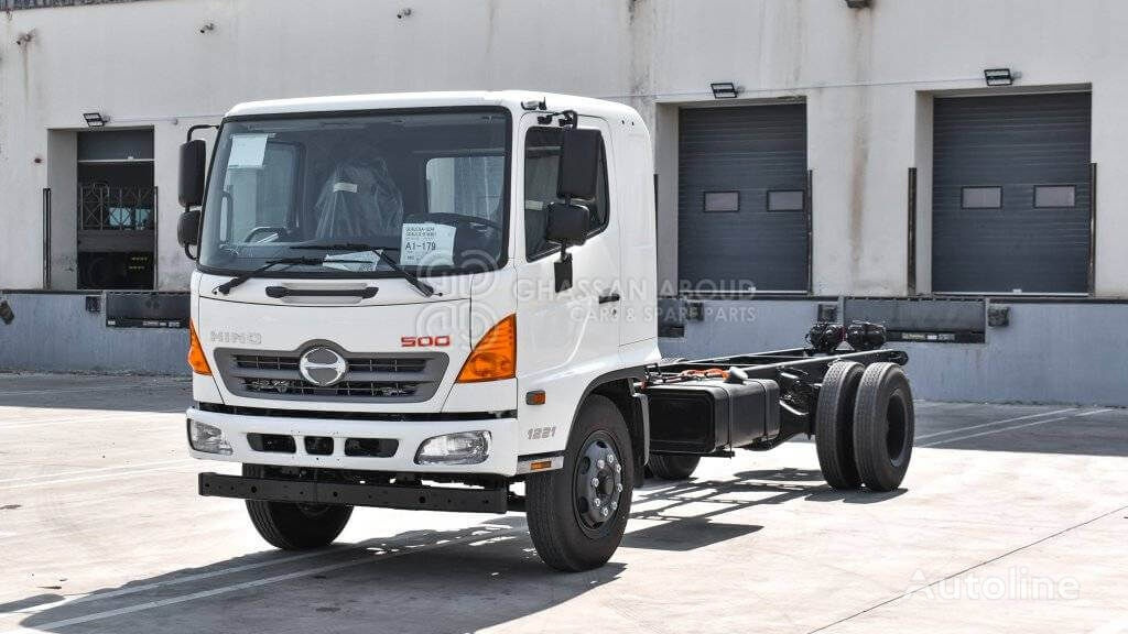 Hino GD - شاحنة هيكل كابينة: صورة 1