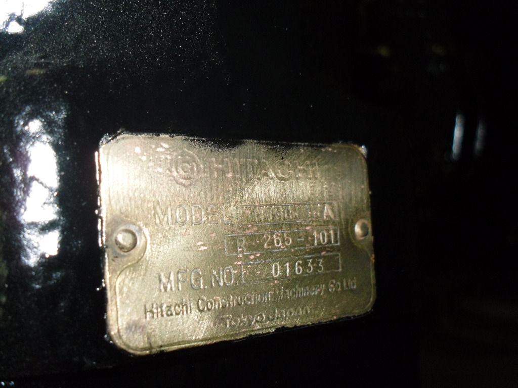 محرك سوينغ - آلات البناء Hitachi UH181 -: صورة 3