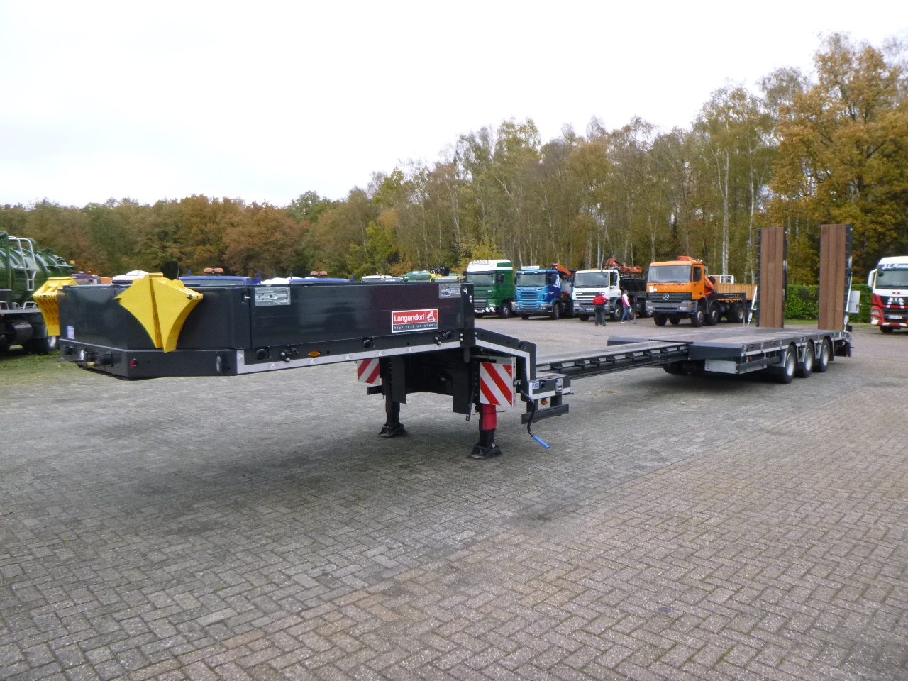 جديدة عربة منخفضة مسطحة نصف مقطورة Langendorf 3-axle semi-lowbed trailer 48T ext. 13.5 m + ramps: صورة 15