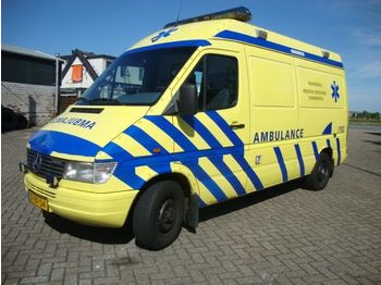 سيارة اسعاف Mercedes-Benz 312d compleete INRICHTING ambulance: صورة 1