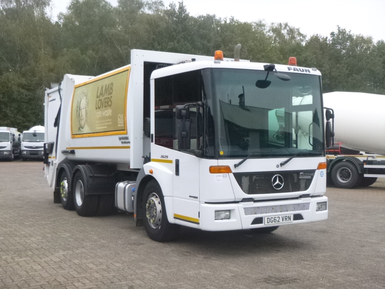 شاحنة النفايات Mercedes Econic 2629 6x2 RHD Faun Variopress refuse truck: صورة 2