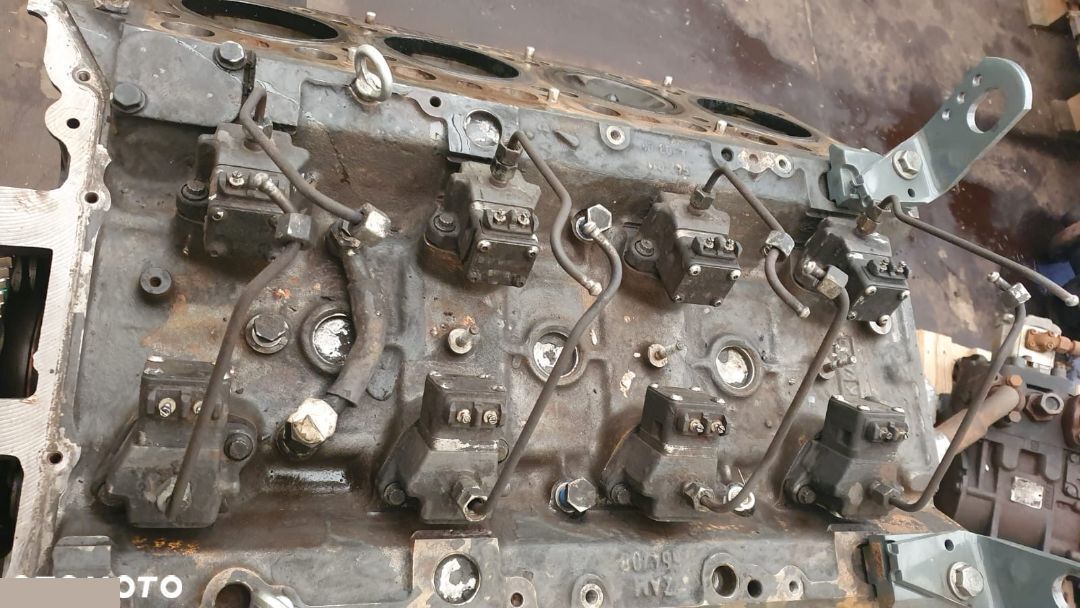 المحرك و قطع الغيار - الآلات الزراعية Mercedes OM 502La [CZĘŚCI]: صورة 2