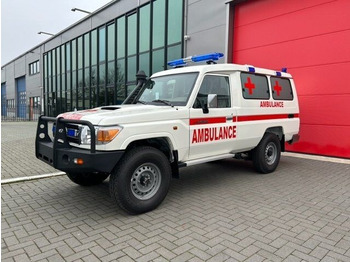 Toyota Landcruiser 4x4 NEW Ambulance - NO Europe Unio!!!! - ONLY EXPORT - سيارة اسعاف