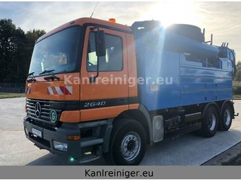 شاحنة الشفط Mercedes-Benz Actros 2540 Super 2000