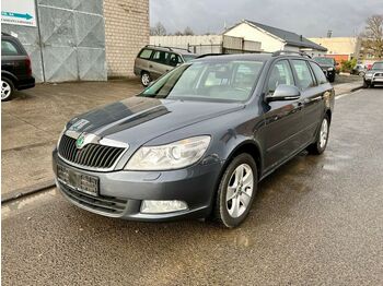 سيارة Skoda Octavia Combi Elegance Automatik / Navi / Xenon