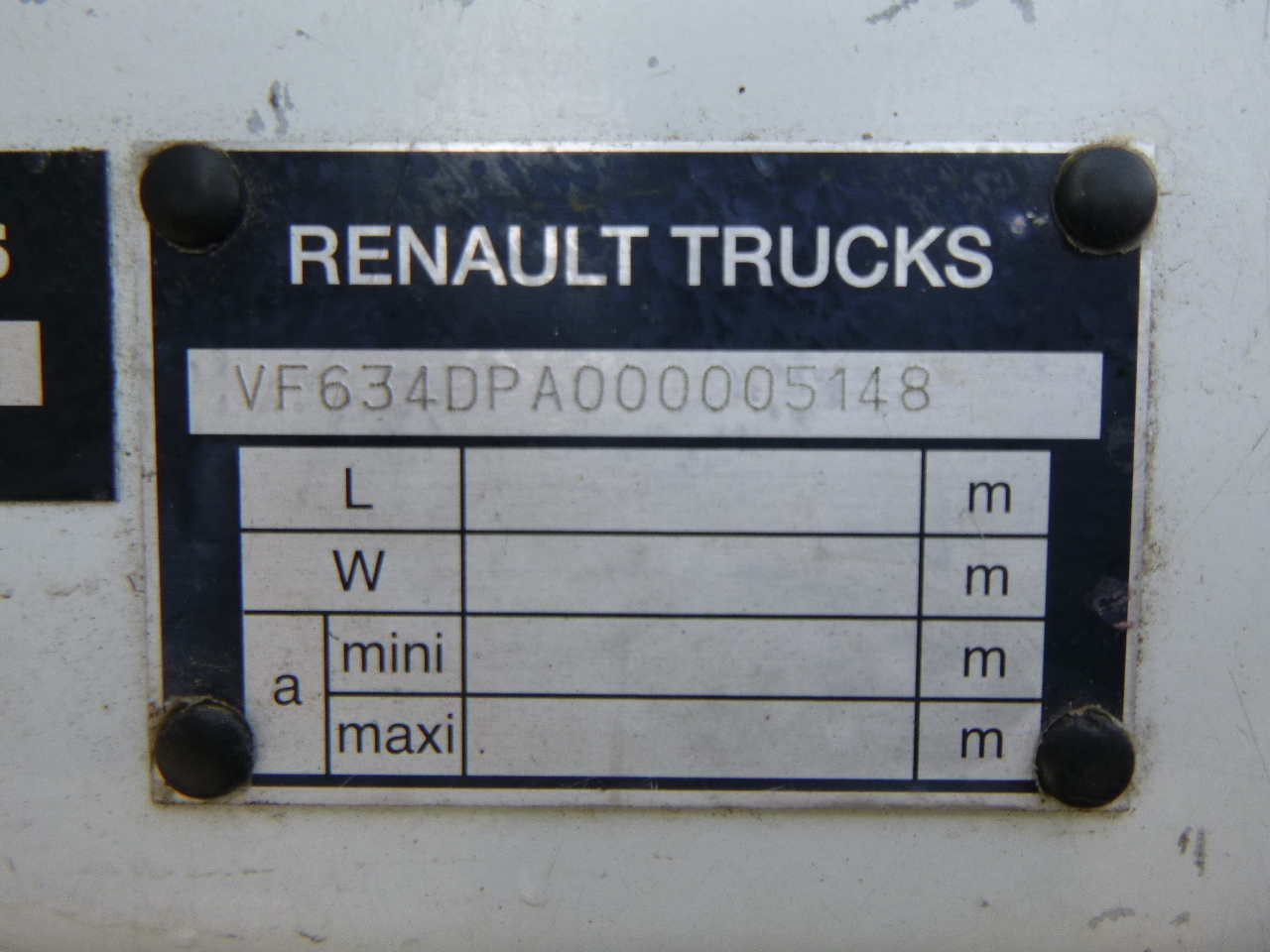 شاحنة الشفط Renault Kerax 450 dxi 6x4 RHD Rivard vacuum tank 11.9 m3: صورة 46