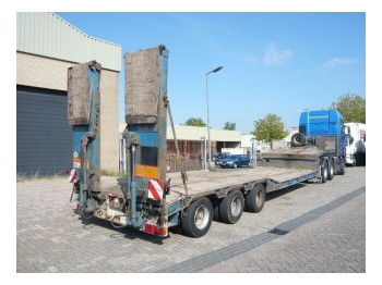 Goldhofer 3 axel low loader trailer - عربة منخفضة مسطحة نصف مقطورة