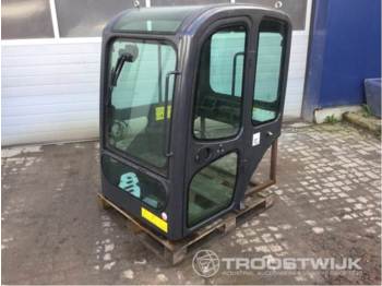 Bobcat E16 - كابينة