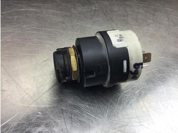 Liebherr Heater starter Switch - النظام الكهربائي