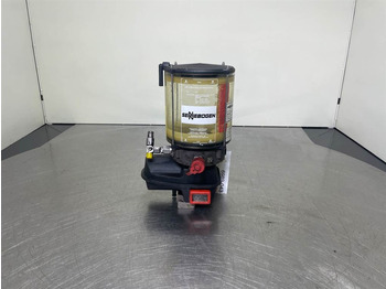 Sennebogen 835E-174010-Lubricating pumps/Zentralsmierpumpen - إطار/ شاسيه