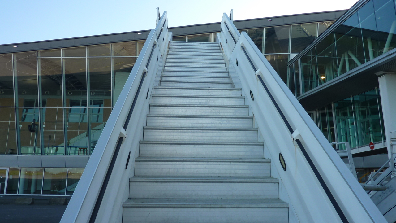 سلالم الطائرة TLD Passenger stairs ABS580: صورة 2