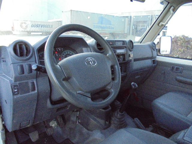 سيارة Toyota Land Cruiser HZJ79L DKMRS 4X4 DOUBLE CAB PICKUP: صورة 8