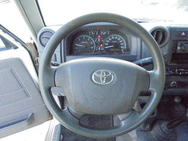 سيارة Toyota Land Cruiser HZJ79L DKMRS 4X4 DOUBLE CAB PICKUP: صورة 13