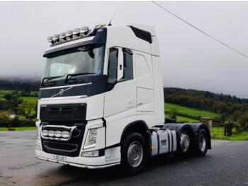 وحدة جر 2013 Volvo 6x2 Globetrotter FH4 500