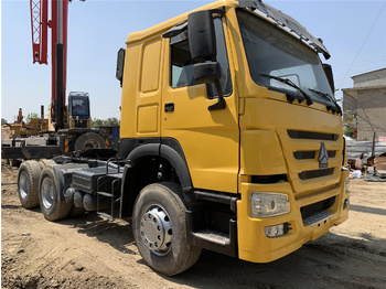 وحدة جر SINOTRUK Howo tractor unit