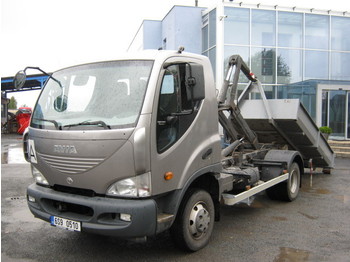  AVIA D90-160 Abrollkipper - شاحنات الحاويات / جسم علوي قابل للتغيير شاحنة