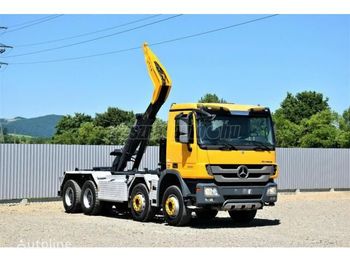 شاحنة ذات خطاف MERCEDES-BENZ Actros 3241