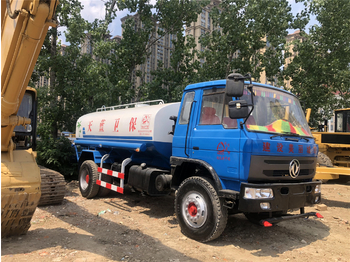 DONGFENG Water tanker truck - شاحنة صهريج