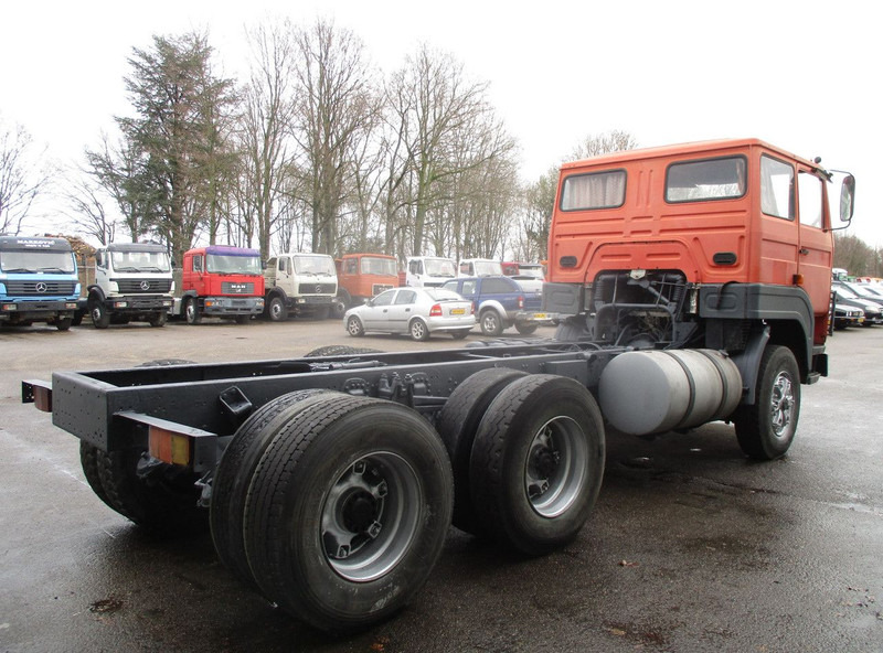 شاحنة هيكل كابينة Volvo F7 , 6x4 , Manual , Euro 1 , Telma Retarder , Spring suspension: صورة 3
