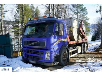 شاحنة نقل المخلفات Volvo FM12: صورة 1
