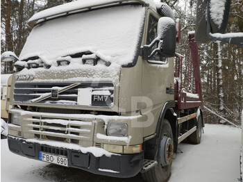 شاحنة نقل المخلفات Volvo FM7: صورة 1