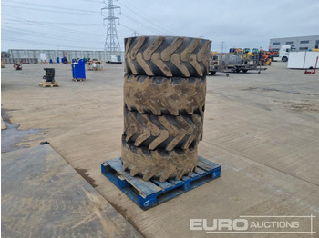 405/70-20 Tyre (4 of) - إطارات: صورة 1