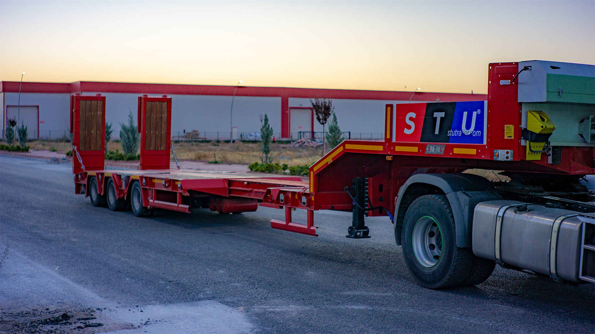 STU TRAILER DORSE ITHALAT IHRACAT LTD. STI. undefined: صورة 5