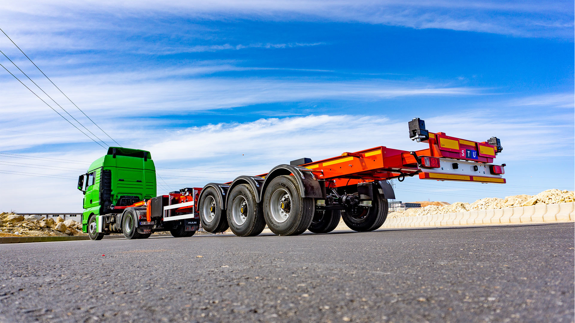 STU TRAILER DORSE ITHALAT IHRACAT LTD. STI. undefined: صورة 3