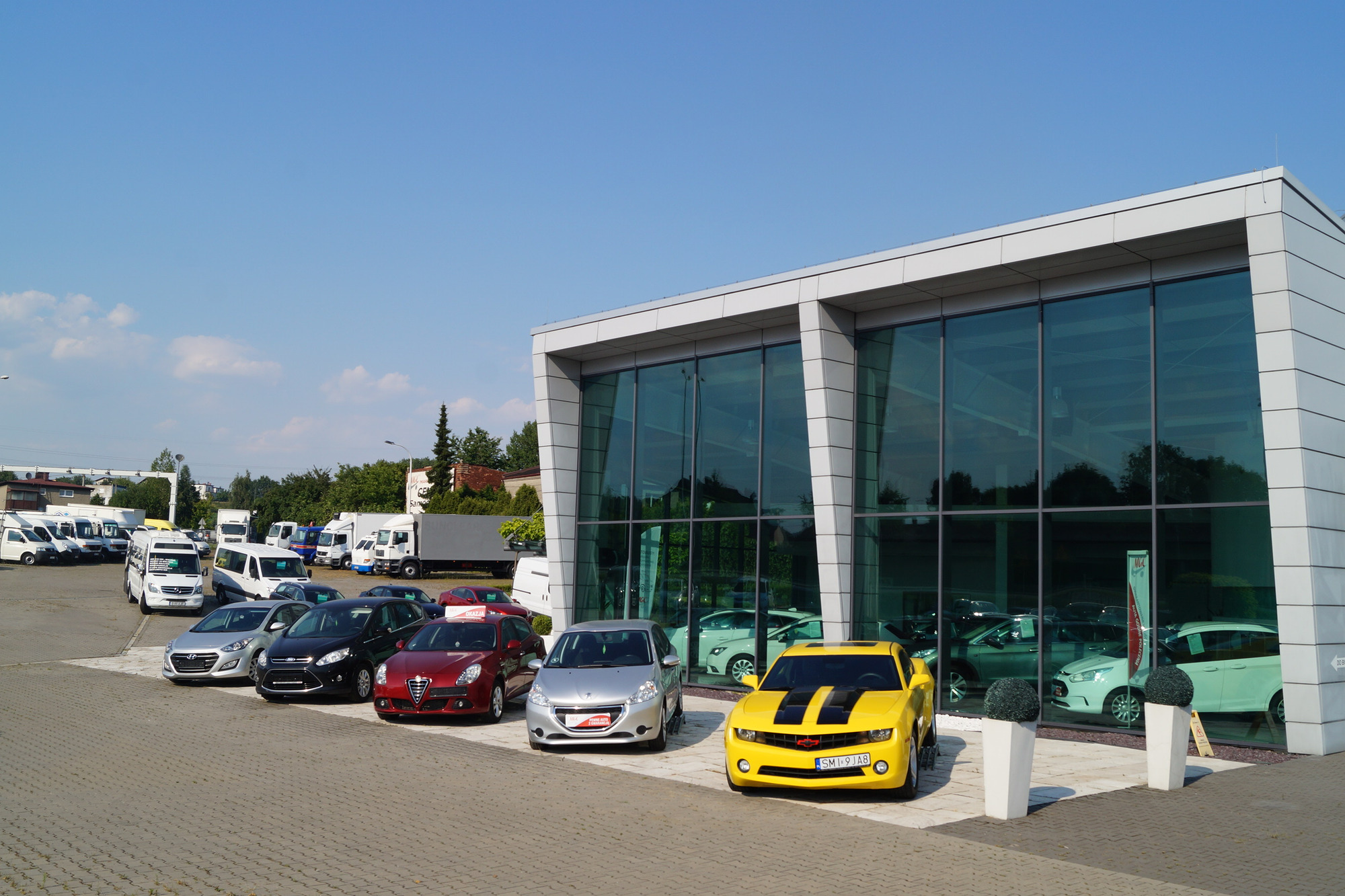 MGC CENTRUM SAMOCHODOW DOSTAWCZYCH - آليات المنفعة/ مركبات خاصة MERCEDES-BENZ - أوربية 4 undefined: صورة 2