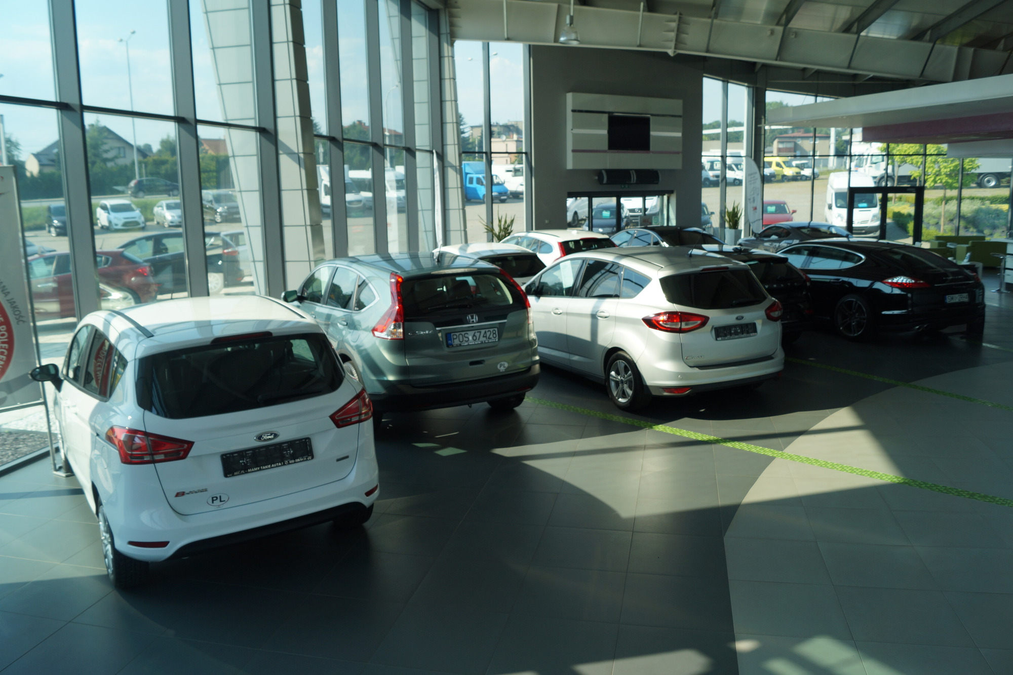 MGC CENTRUM SAMOCHODOW DOSTAWCZYCH - آليات المنفعة/ مركبات خاصة MERCEDES-BENZ - أوربية 4 undefined: صورة 12