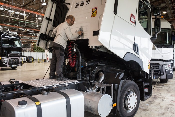 Renault Trucks France - شاحنات - سنة: 2015, 4x2 undefined: صورة 10
