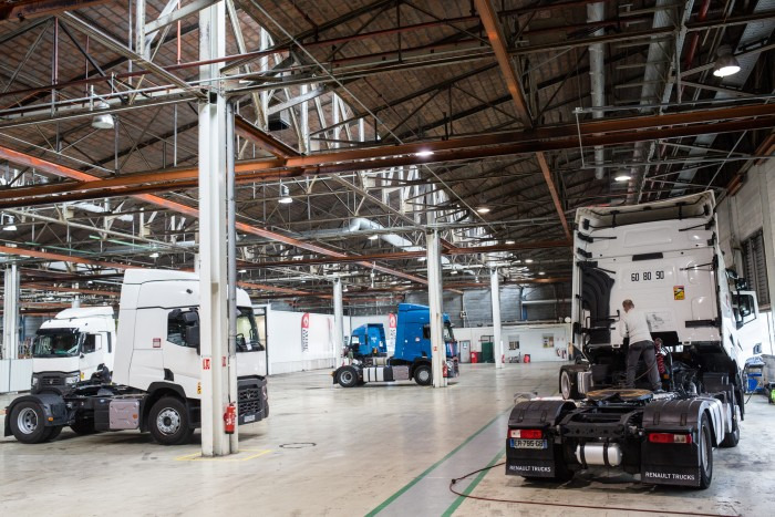 Renault Trucks France - شاحنات - سنة: 2015, 4x2 undefined: صورة 8