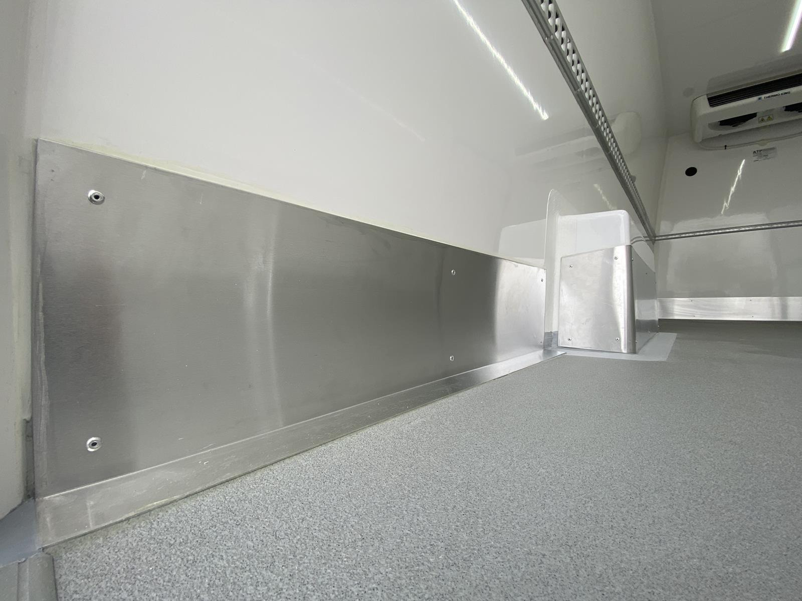 RINZ ROS d.o.o. (GmbH) - مركبات للبيع undefined: صورة 9