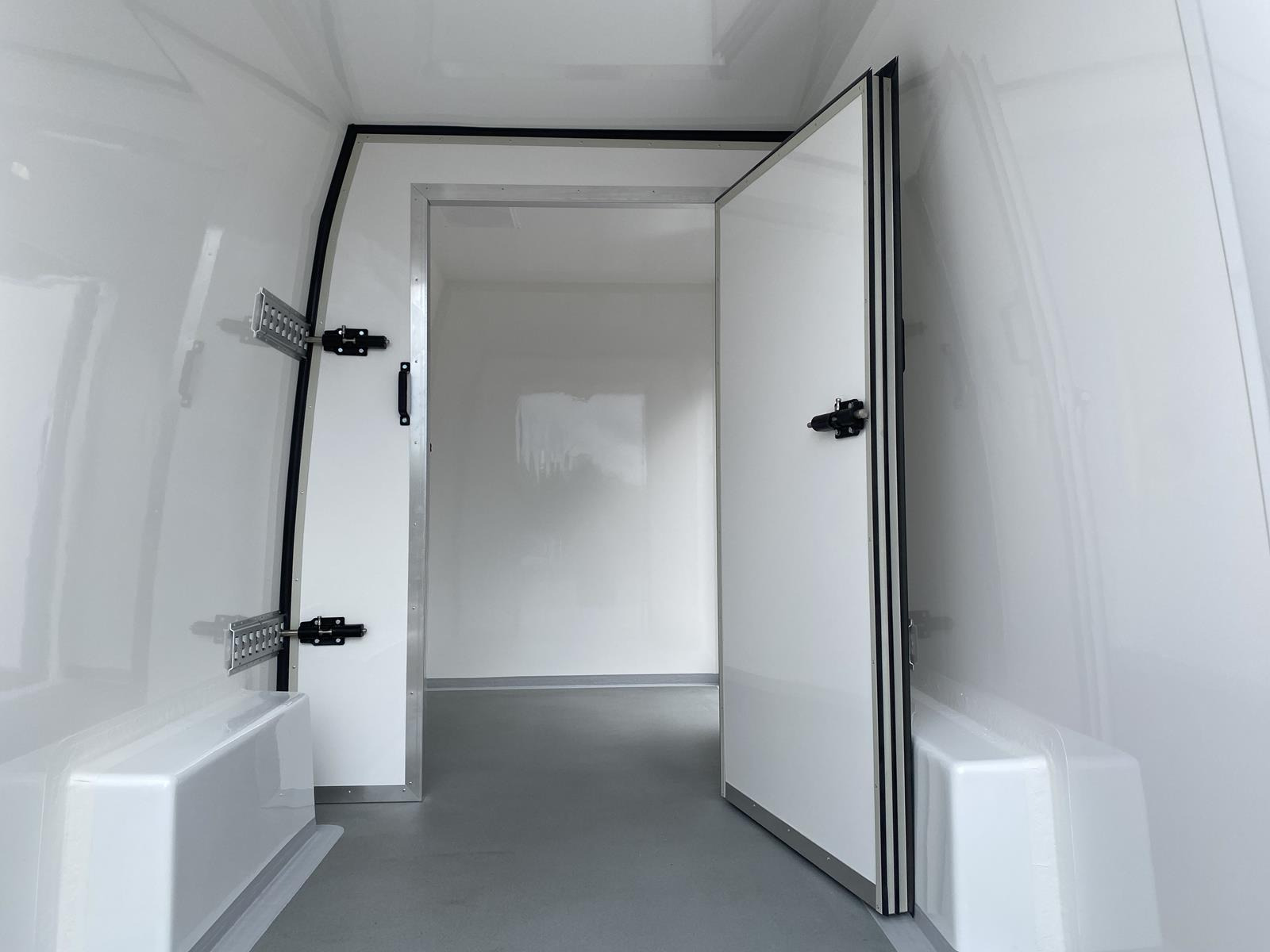 RINZ ROS d.o.o. (GmbH) - مركبات للبيع undefined: صورة 26