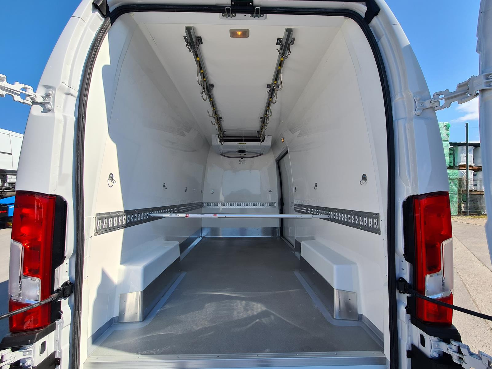 RINZ ROS d.o.o. (GmbH) - مركبات للبيع undefined: صورة 35