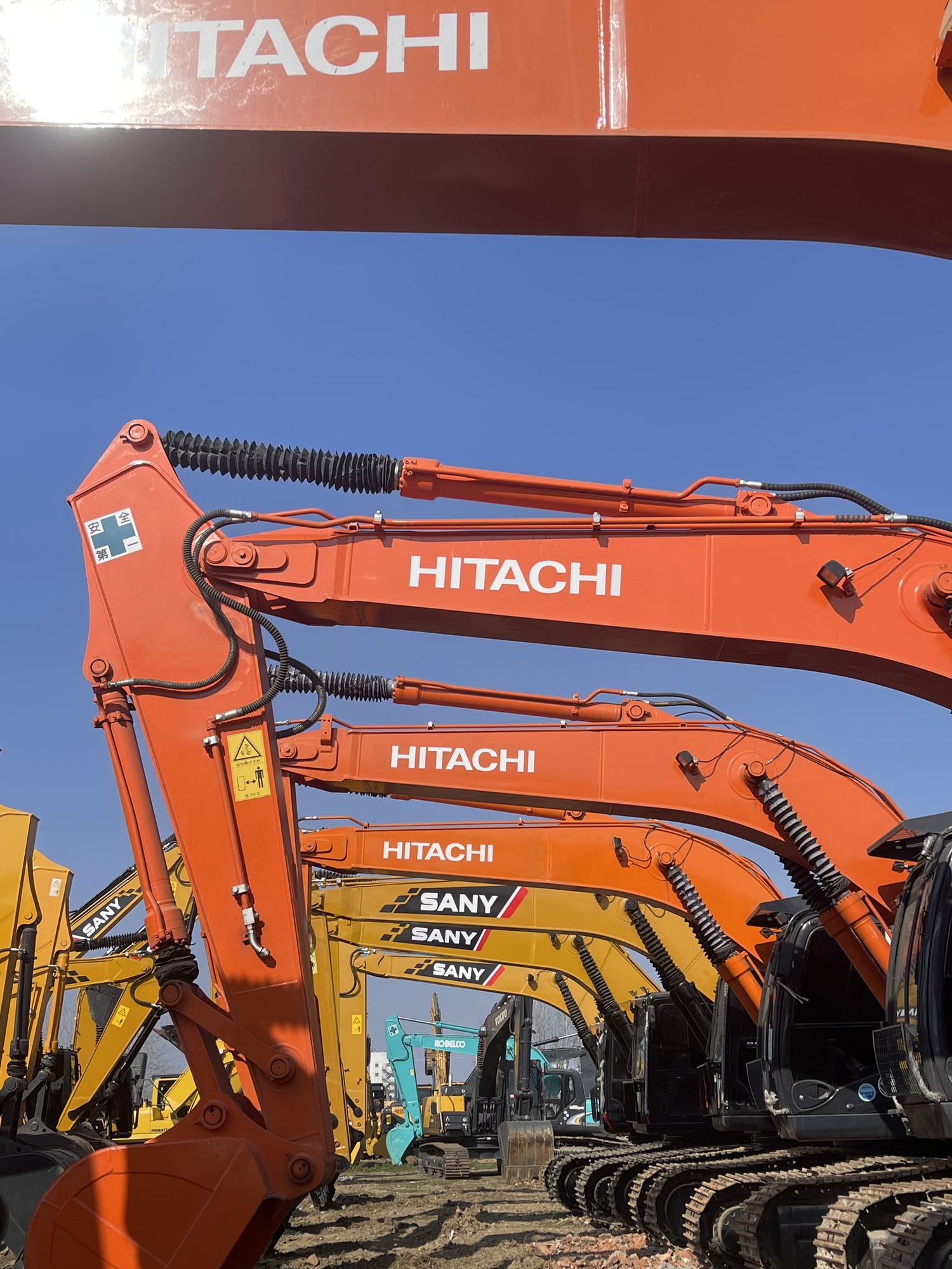 Anhui Tuojie Engineering Machinery Trading Co., Ltd. - مركبات للبيع undefined: صورة 1