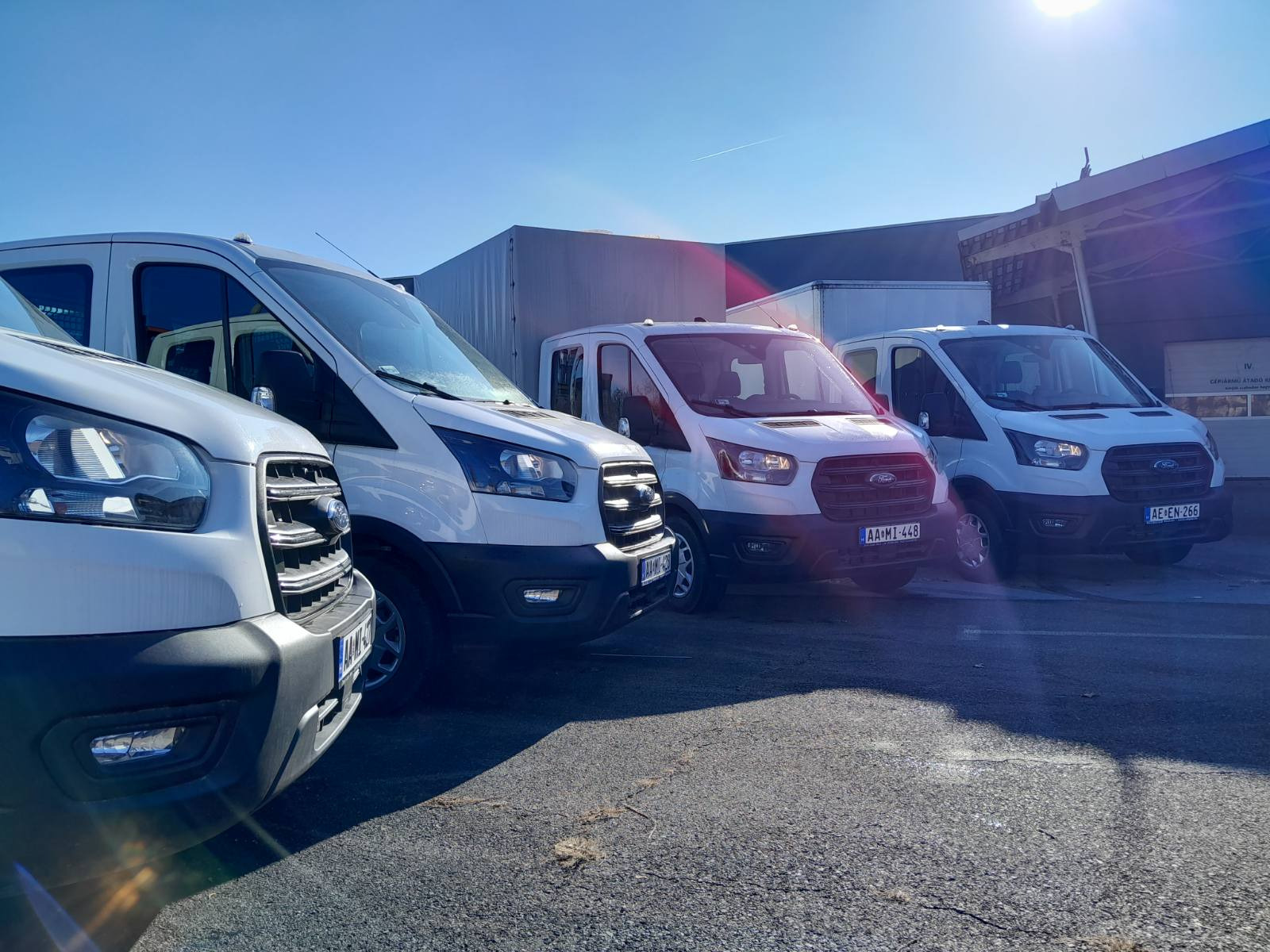 Zenit-Auto Rent Kft. - مركبات للبيع undefined: صورة 4