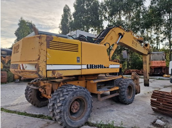 حفارة دولاب LIEBHERR A 912