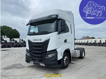 وحدة جر IVECO S-WAY