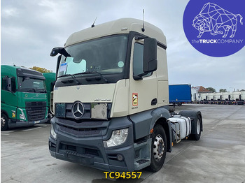 وحدة جر MERCEDES-BENZ Actros 1843