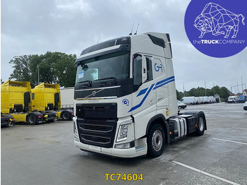 وحدة جر VOLVO FH 460