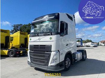 وحدة جر VOLVO FH 500