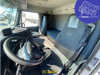 شاحنة الفريزر Volvo FM 330: صورة 5