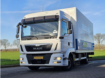 شاحنة مقفلة MAN TGL 12.220