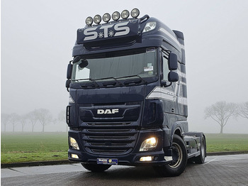 وحدة جر DAF XF 530